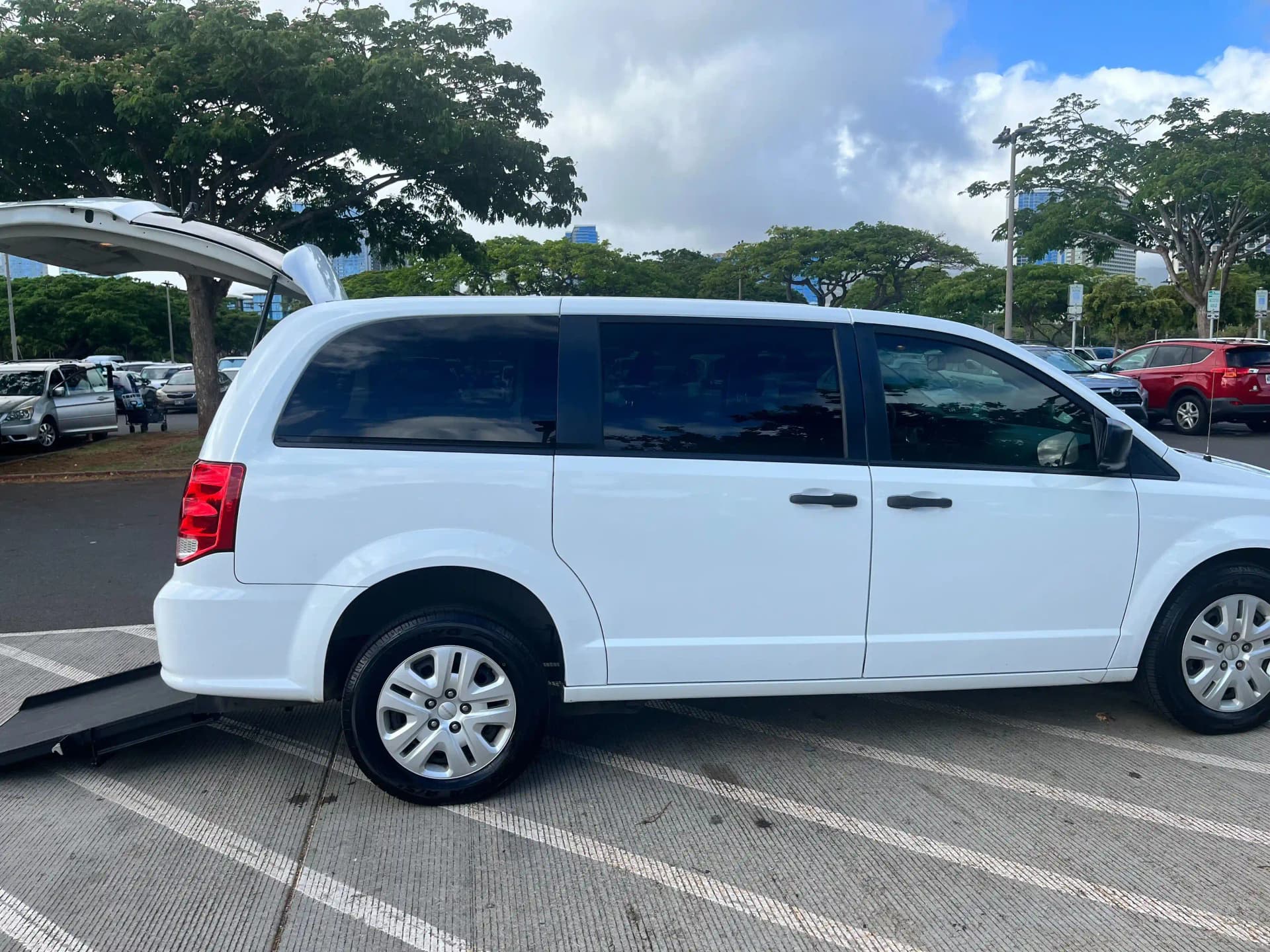 Car Image 7