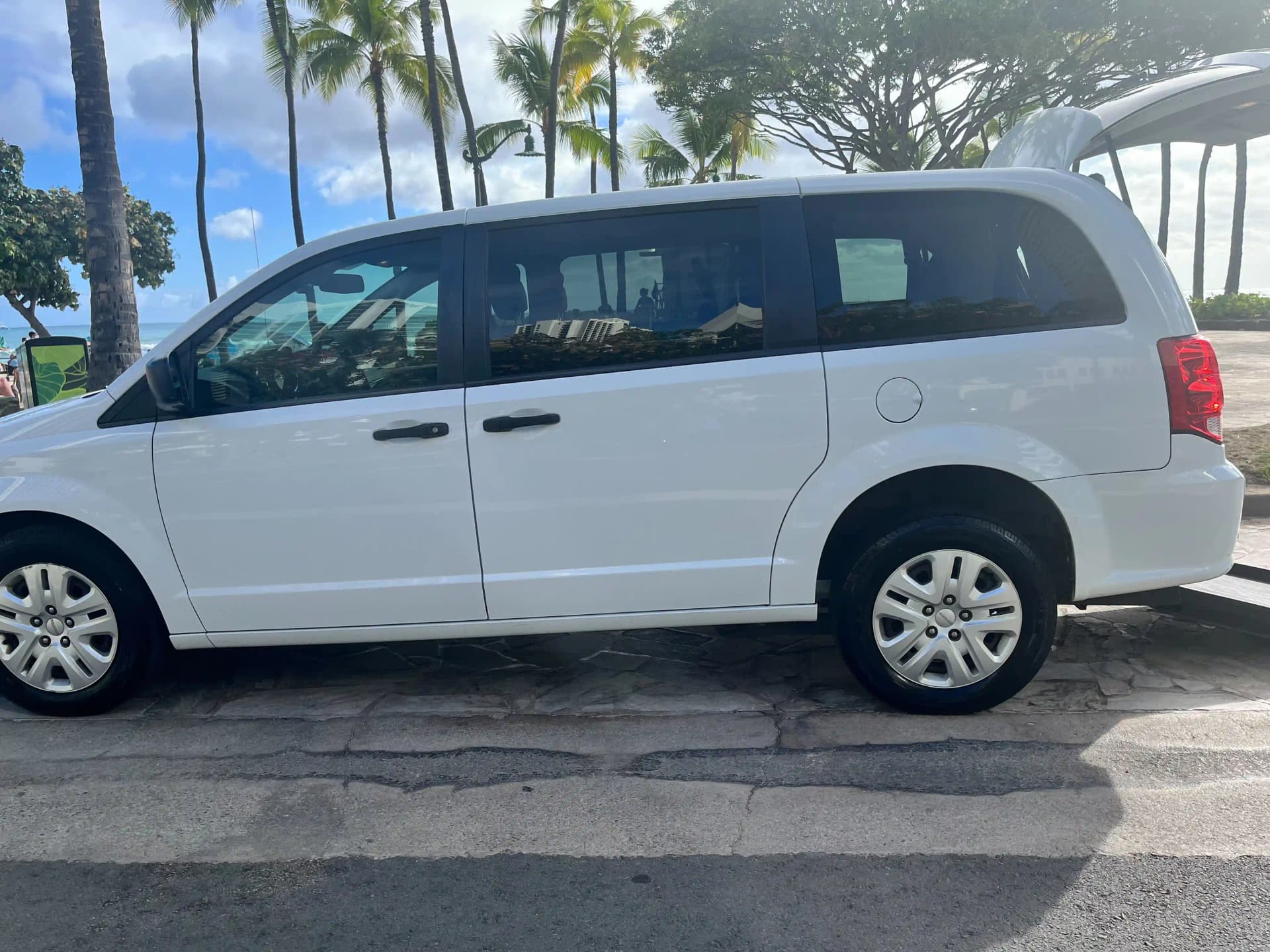 Car Image 10